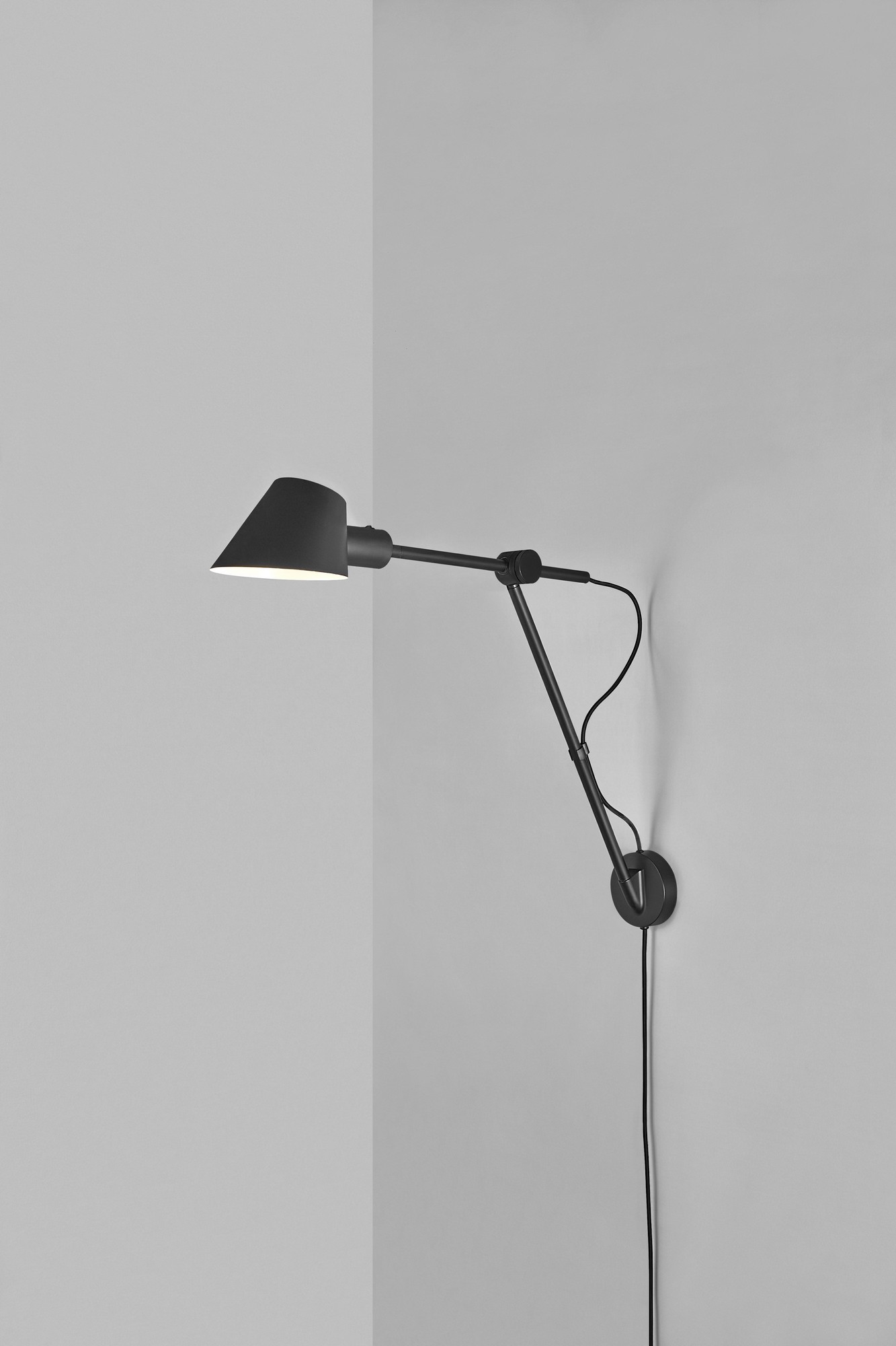 Lampadaire Noir STAY - Design For The People by Nordlux 2020464003
